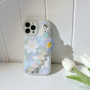 Coque de protection avec des motifs de fleurs délicats et colliers en forme de fleurs (Mayline)