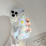 Coque de protection avec des motifs de fleurs délicats et colliers en forme de fleurs (Mayline)
