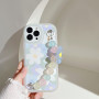 Coque de protection avec des motifs de fleurs délicats et colliers en forme de fleurs (Mayline)